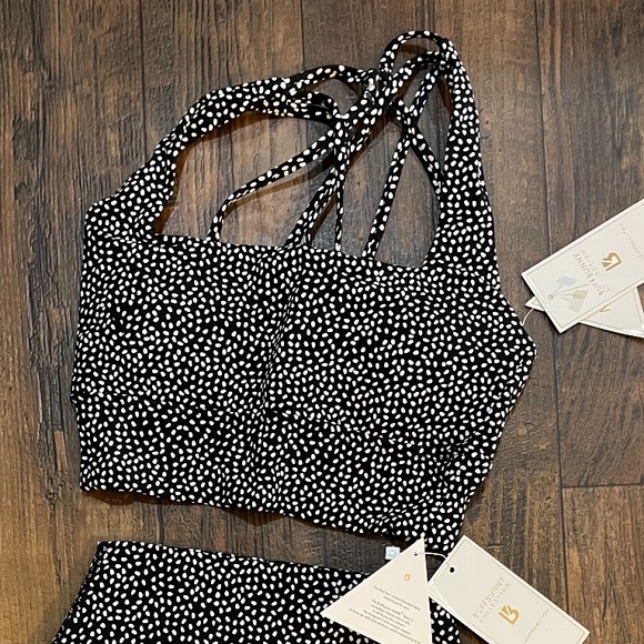 Buff Bunny Collection - Picture 5 of 5